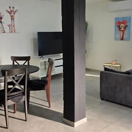 Lägenhet A D'aude Proche Narbonne Avec 2 Chambres, 6 Couchages, Lit Bebe Jardin Et Parking