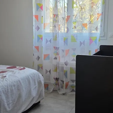 A D'aude Proche Narbonne Avec 2 Chambres, 6 Couchages, Lit Bebe Jardin Et Parking Lägenhet *
