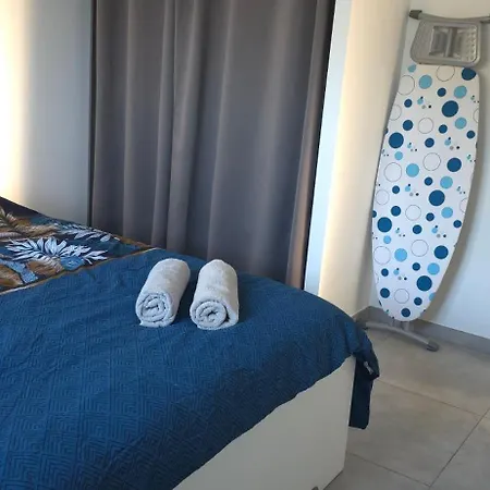 A D'aude Proche Narbonne Avec 2 Chambres, 6 Couchages, Lit Bebe Jardin Et Parking Cuxac-dʼAude