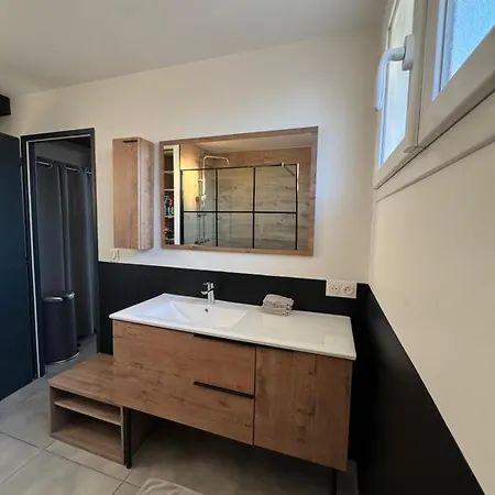 A D'aude Proche Narbonne Avec 2 Chambres, 6 Couchages, Lit Bebe Jardin Et Parking * Cuxac-dʼAude