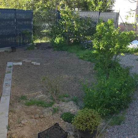 Lägenhet A D'aude Proche Narbonne Avec 2 Chambres, 6 Couchages, Lit Bebe Jardin Et Parking